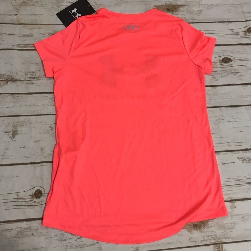 Under Armour Girls T-Shirt Top Size Med short sleeve active wear - Picture 4 of 7